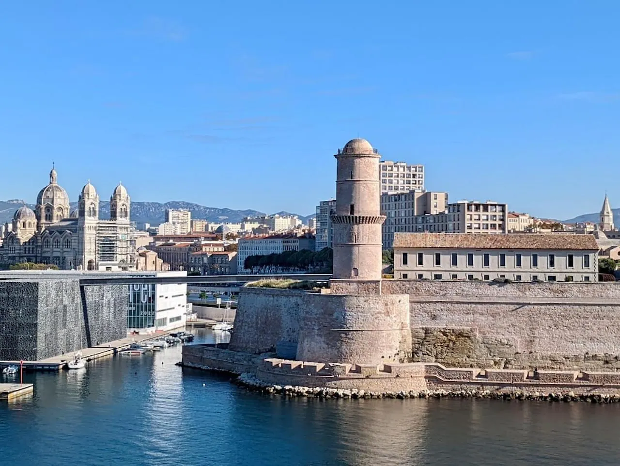 Studio Vieux-Port Vue Basilique Notre-Dame Marseille 0*,