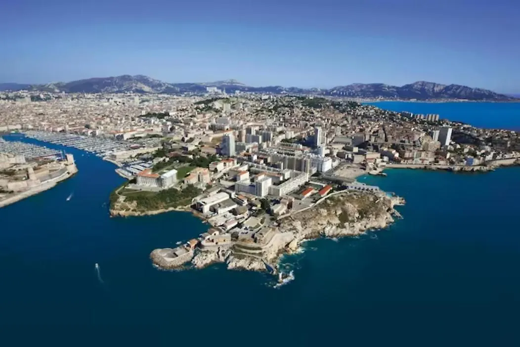 Apartment Studio Vieux-Port Vue Basilique Notre-Dame Marseille